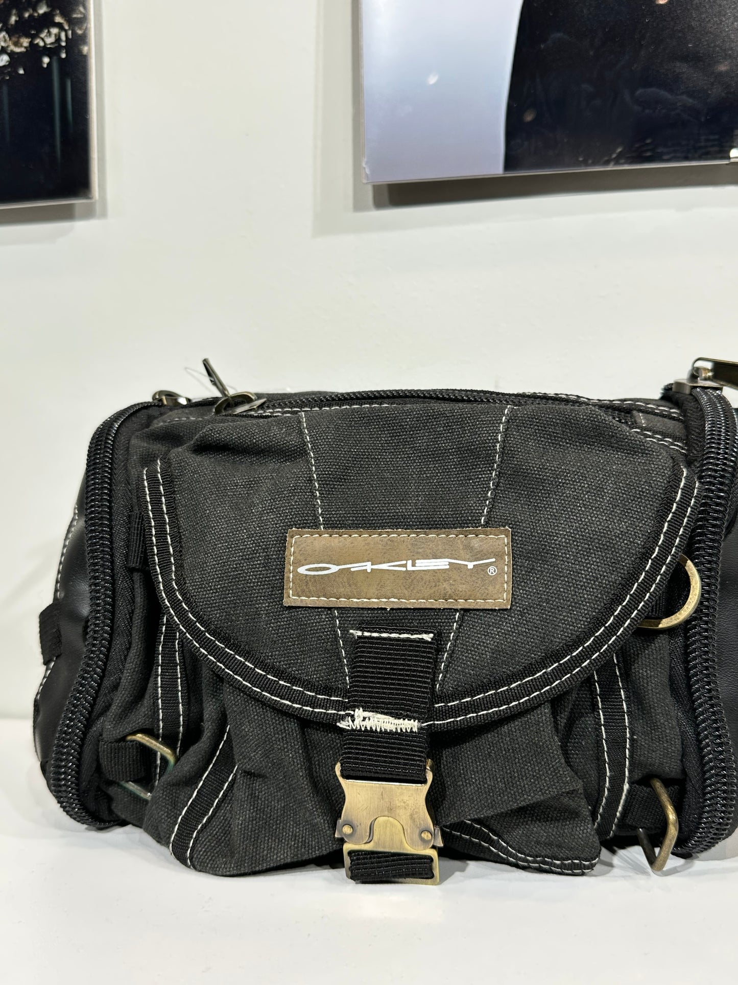 Oakley Dead Stock Cargo-Style Bag