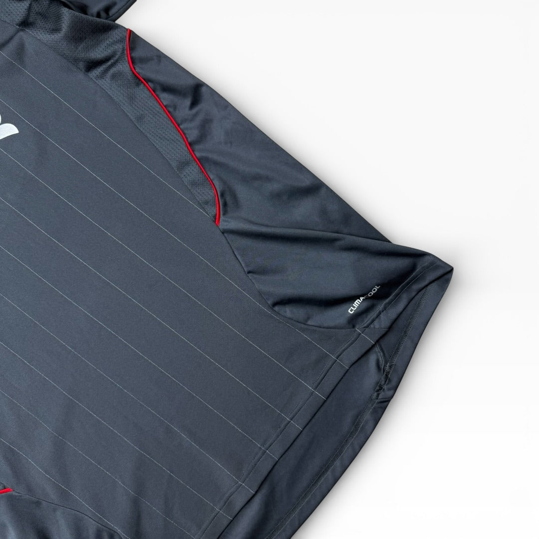 Liverpool Dirk Kuyt #18 Adidas Football Jersey (2008–2009)