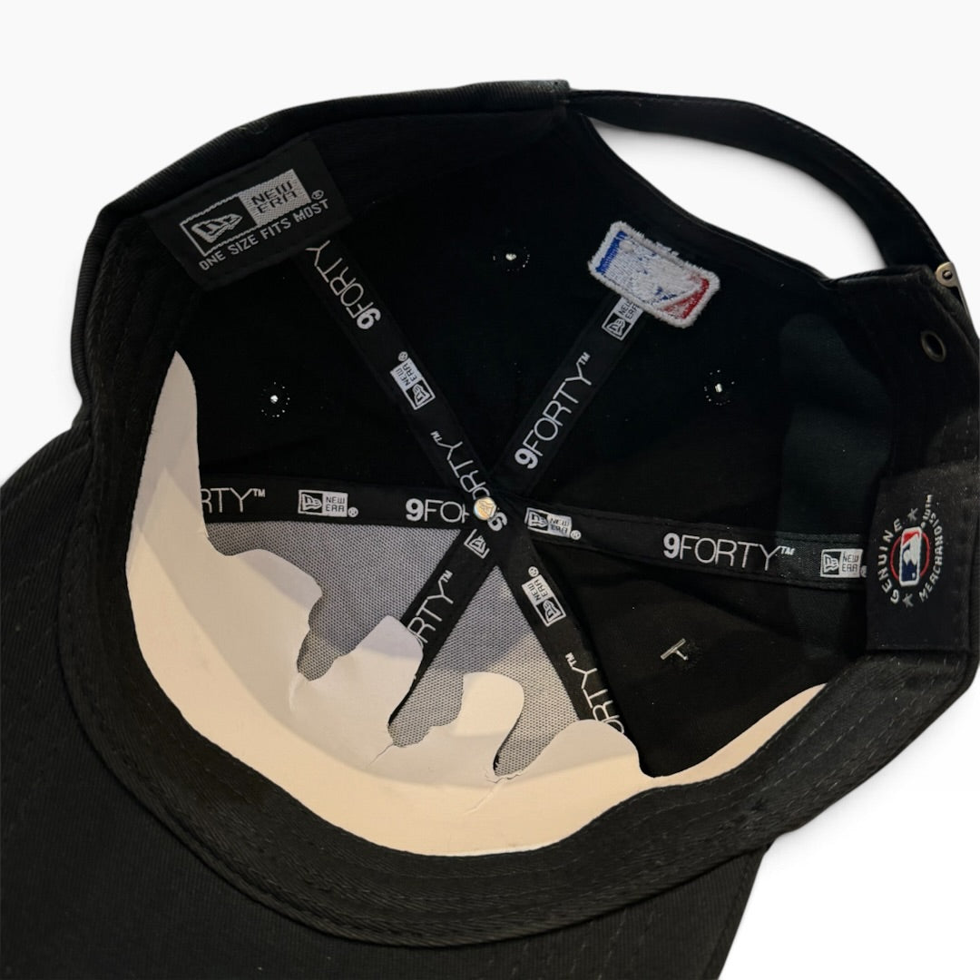 New Era New York Yankees 9FORTY Adjustable Cap – Black
