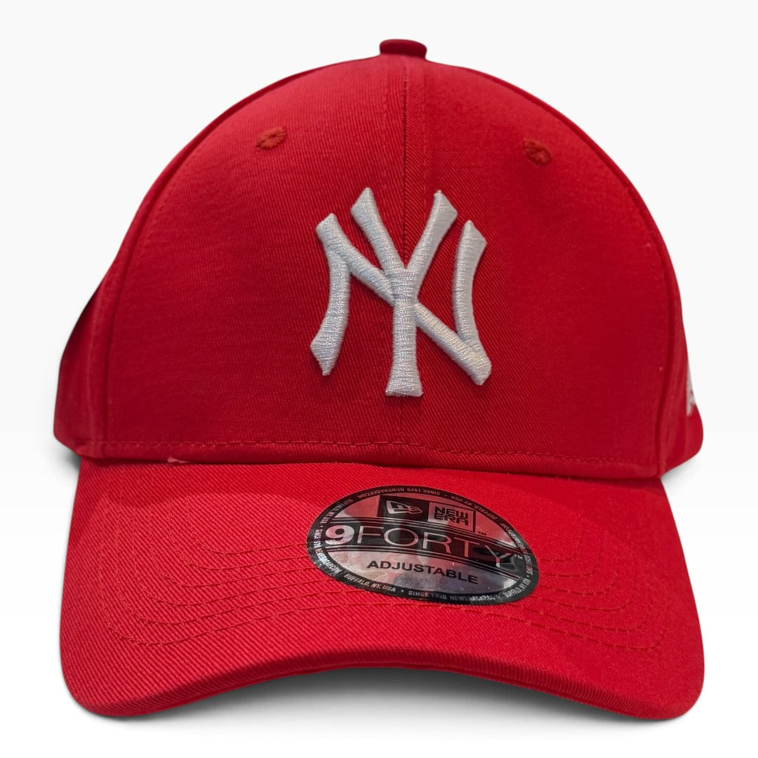 New Era New York Yankees 9FORTY Adjustable Cap – Red