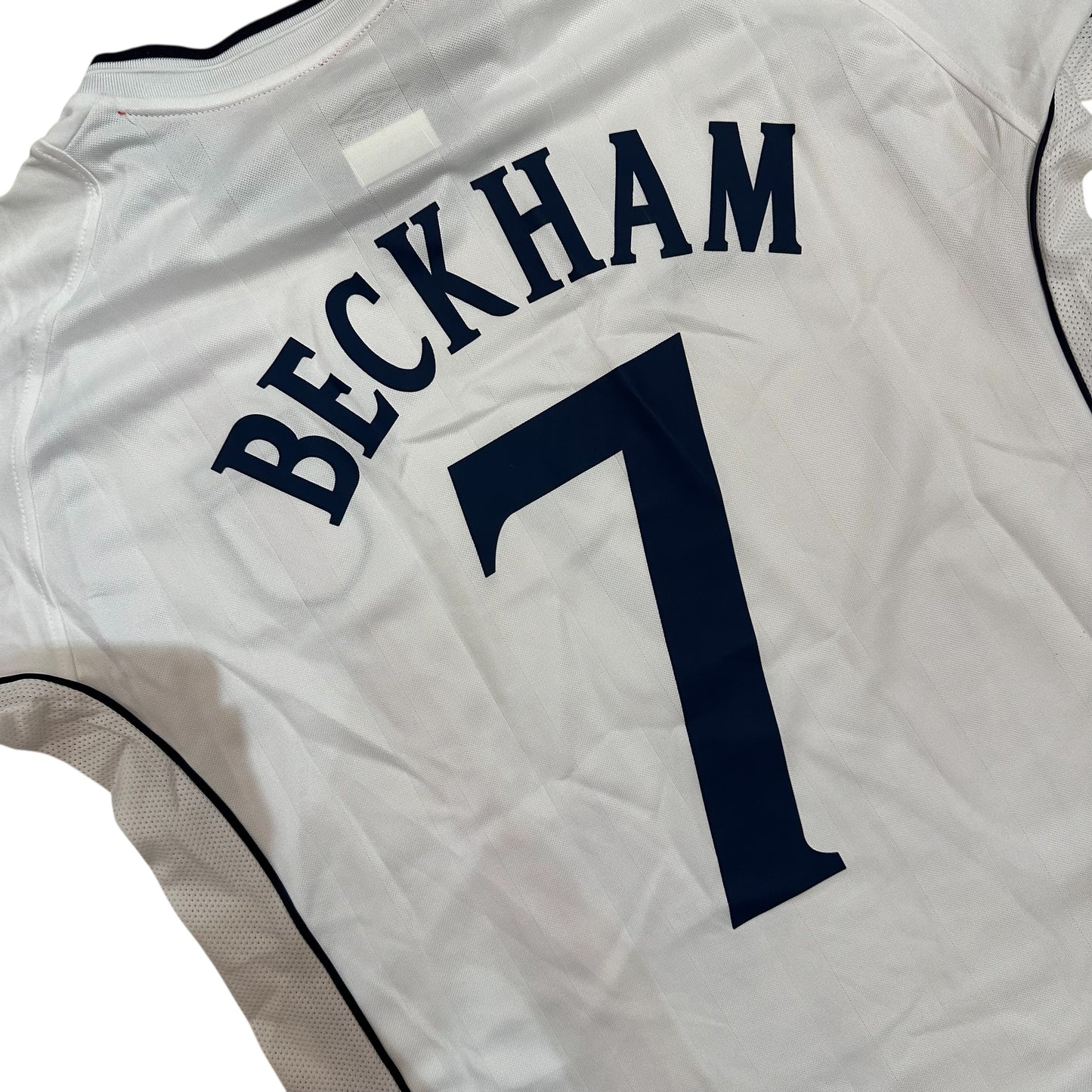 Umbro England 2002 David Beckham “7” Football Jersey