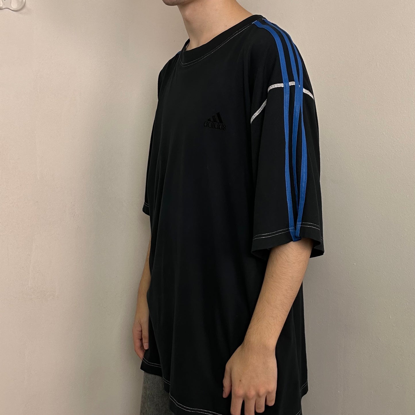 00s Adidas Baggy Tee