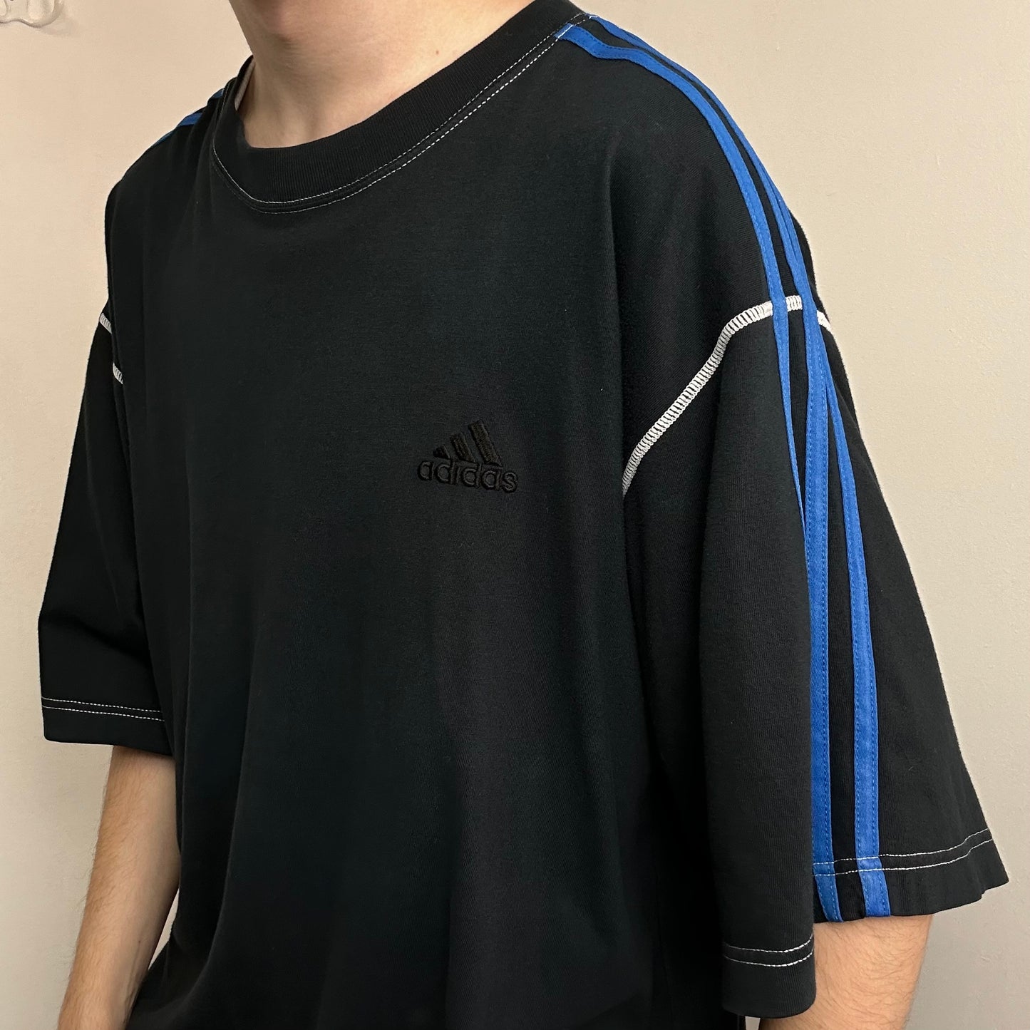 00s Adidas Baggy Tee